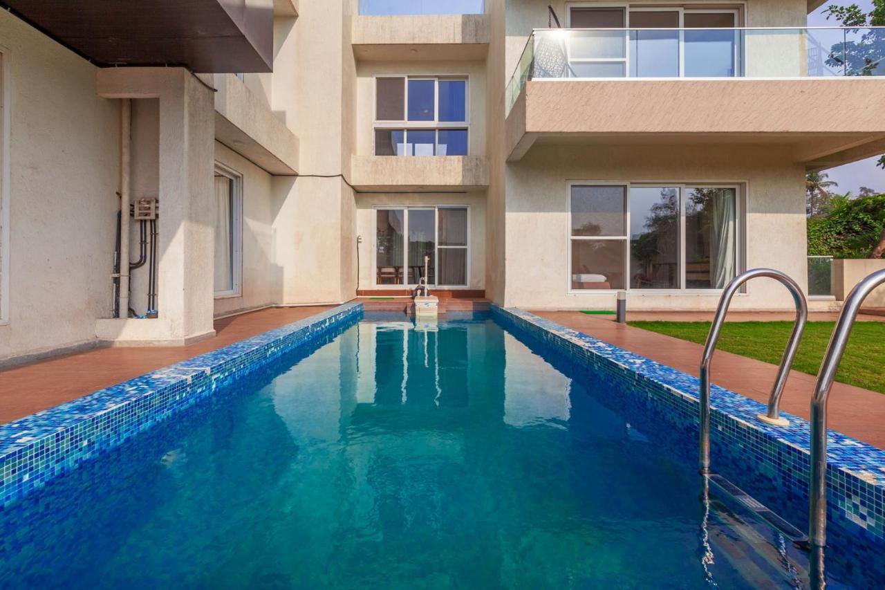 Villa Azul By Stayvista, Offering A Snooker Table, Terrace, Swimming Pool & A Spacious Lawn With A Charming Gazebo For A Perfect Getaway Lonavala Bagian luar foto