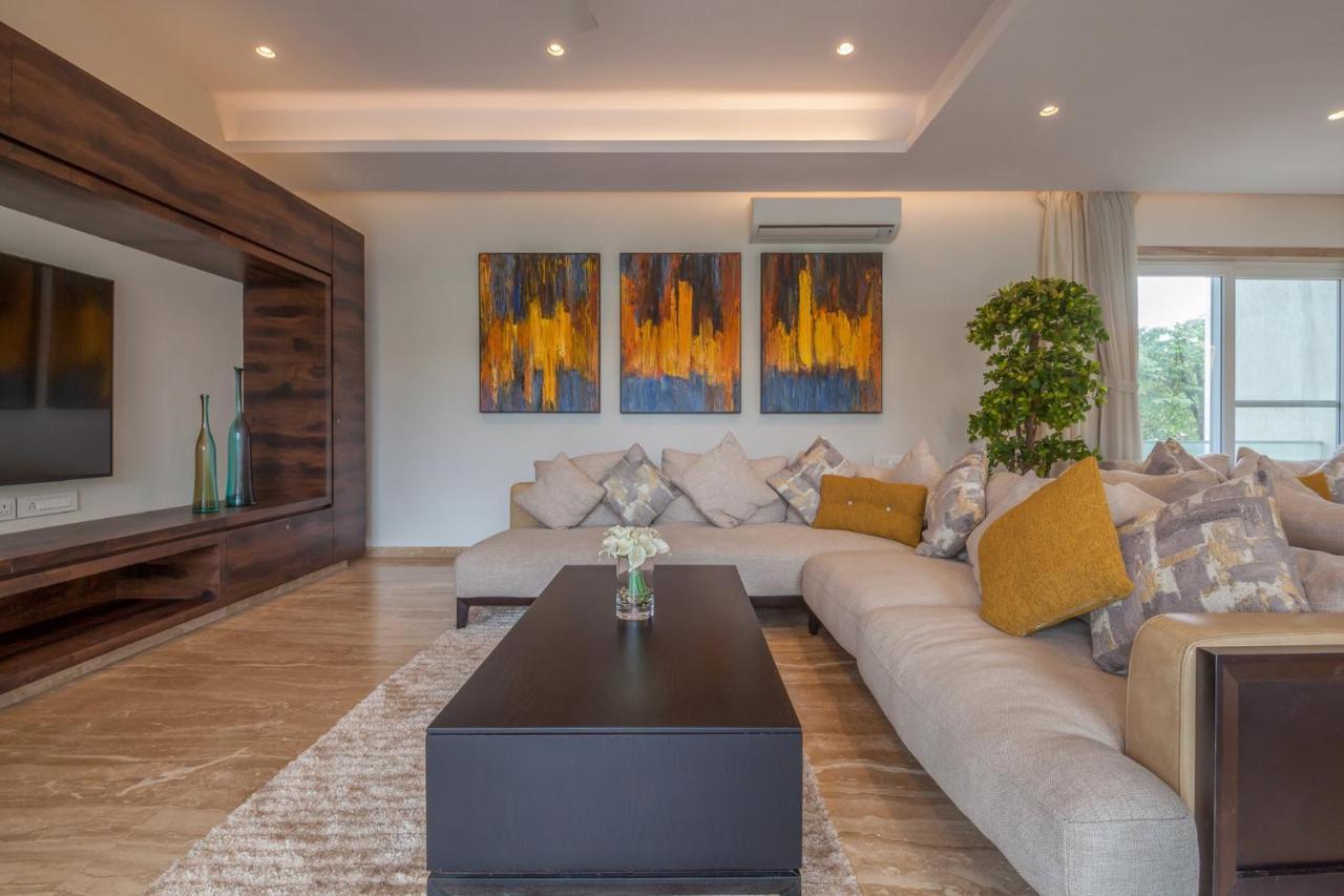 Villa Azul By Stayvista, Offering A Snooker Table, Terrace, Swimming Pool & A Spacious Lawn With A Charming Gazebo For A Perfect Getaway Lonavala Bagian luar foto