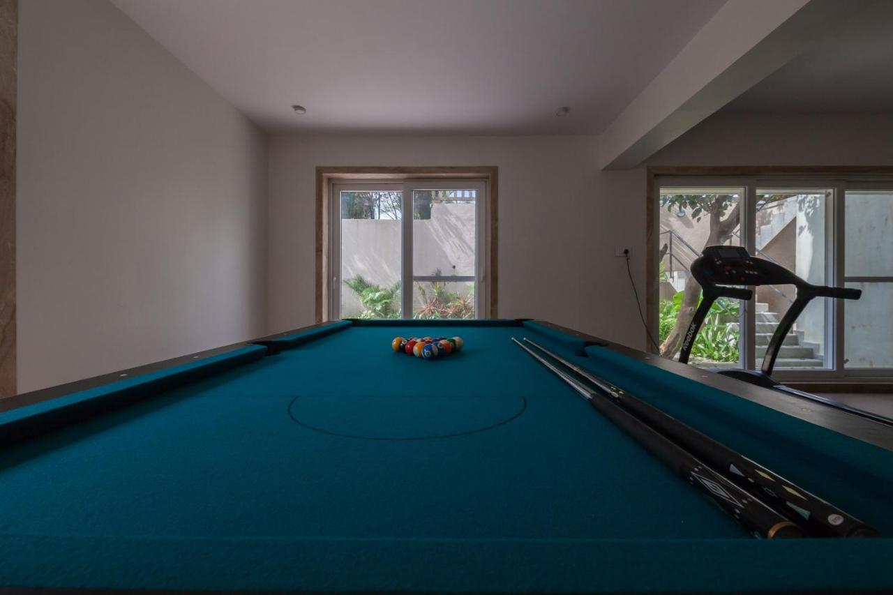Villa Azul By Stayvista, Offering A Snooker Table, Terrace, Swimming Pool & A Spacious Lawn With A Charming Gazebo For A Perfect Getaway Lonavala Bagian luar foto